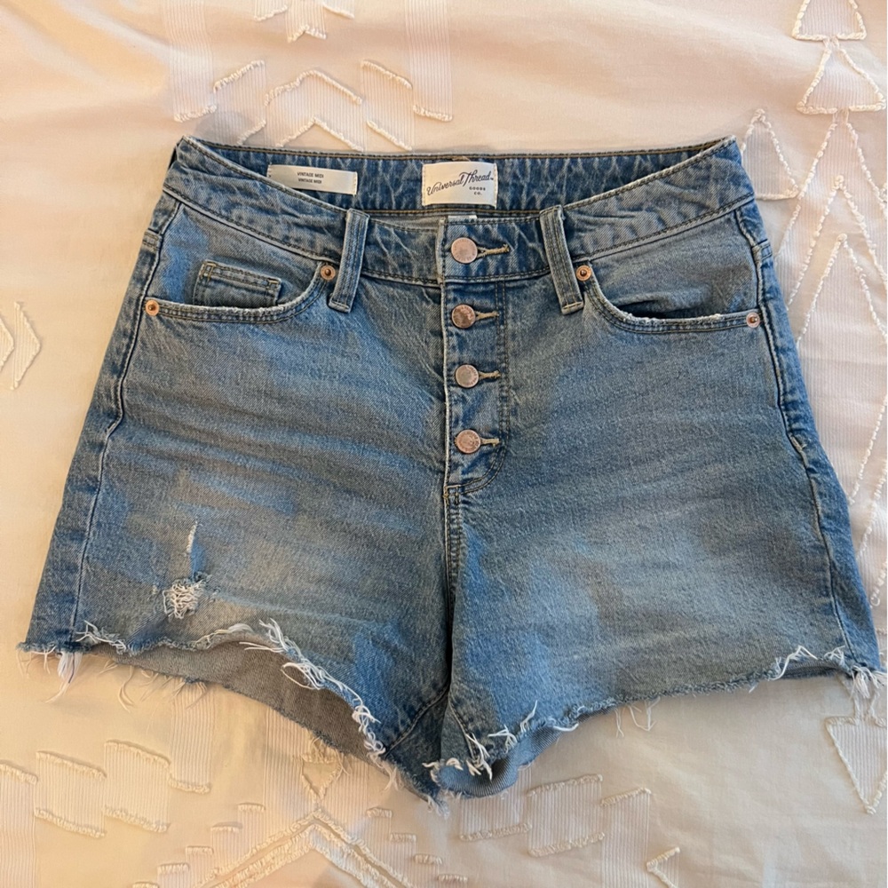 Universal Thread Goods Co. Vintage Midi 0/25 high rise shorts